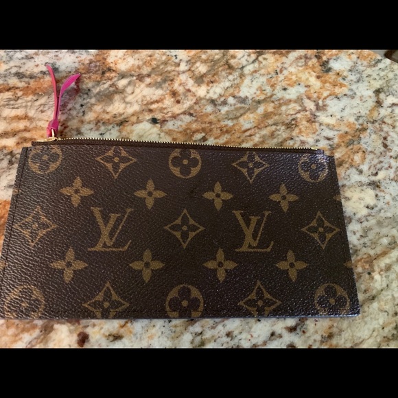 Louis Vuitton Handbags - Authentic Louis Vuitton zippered pocket insert
